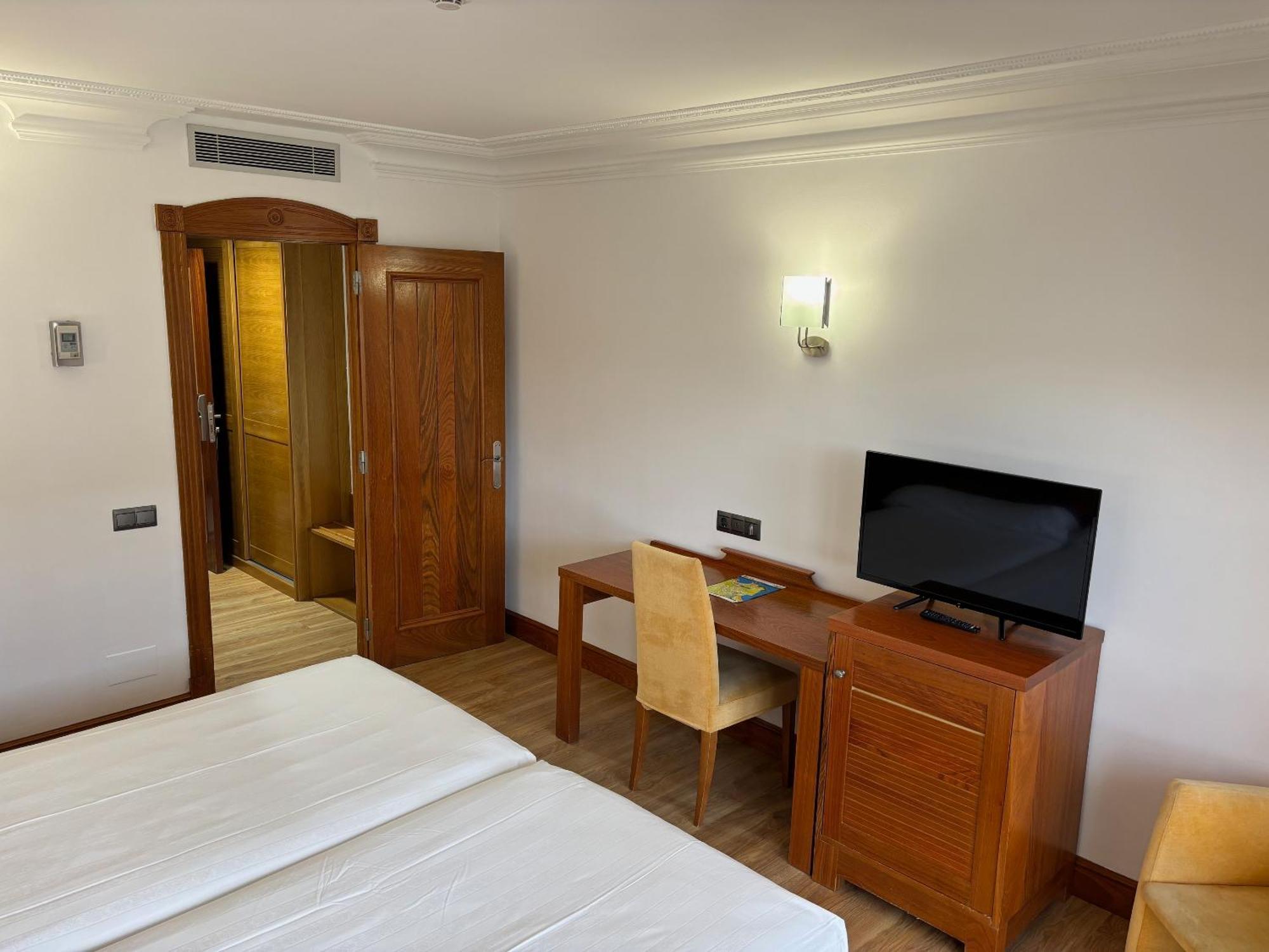 Gran Hotel Liber & Spa Playa Golf Ноха Екстер'єр фото